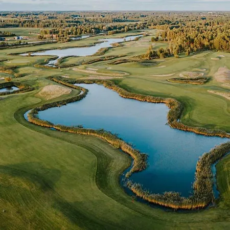 Apartament Near Golf And Valgeranna