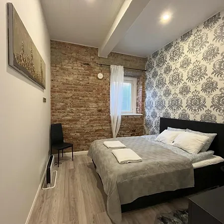 Near Golf And Valgeranna Apartman